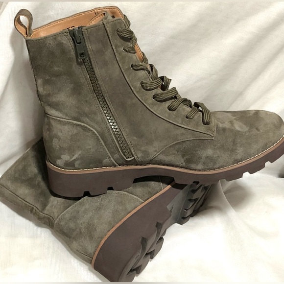 Vionic Women’s Green Suede Lace-Up Boots - Picture 3 of 11